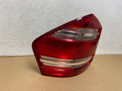 2007 to 2009 Mercedes GL-Class GL450 Left Driver LH Tail Light AG9135 LK2