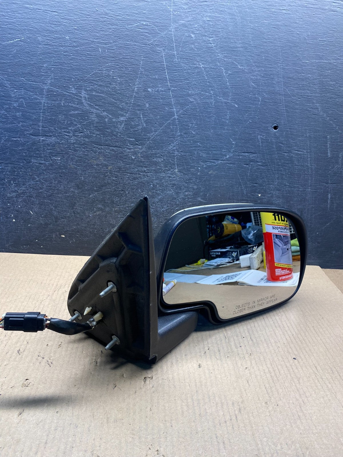 2003-2006 Chevrolet Tahoe Suburban Right Passenger Door Mirror AH4540 DW9