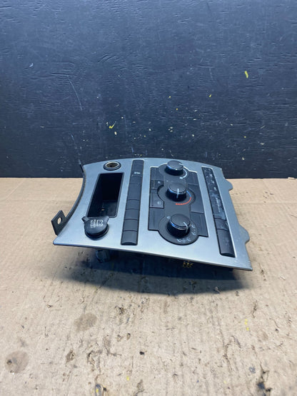 2005 2006 2007 Jeep Commander Grand Cherokee A/C Climate Control Bezel P7737 DG3