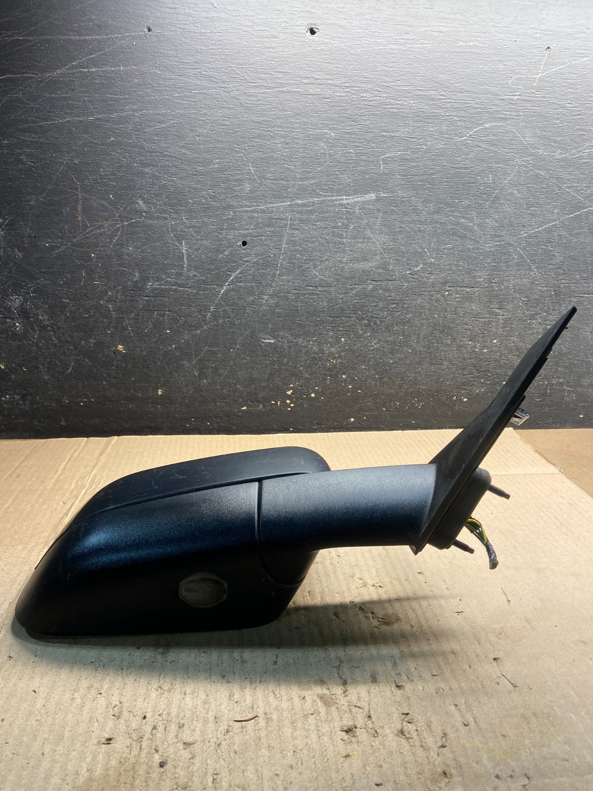 2005 2006 2007 Ford Five Hundred Right Passenger View Door Mirror OEM Y7666 DG3