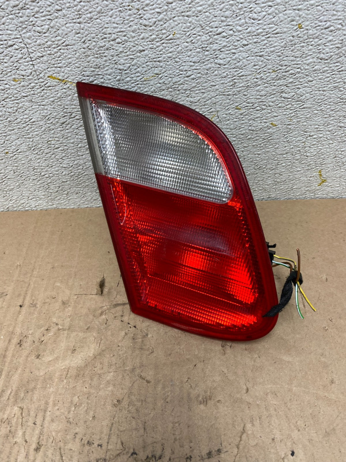 1998-2003 Mercedes Benz CLK Inner Left Driver LH Side Tail Light Lamp Q1743 DW0