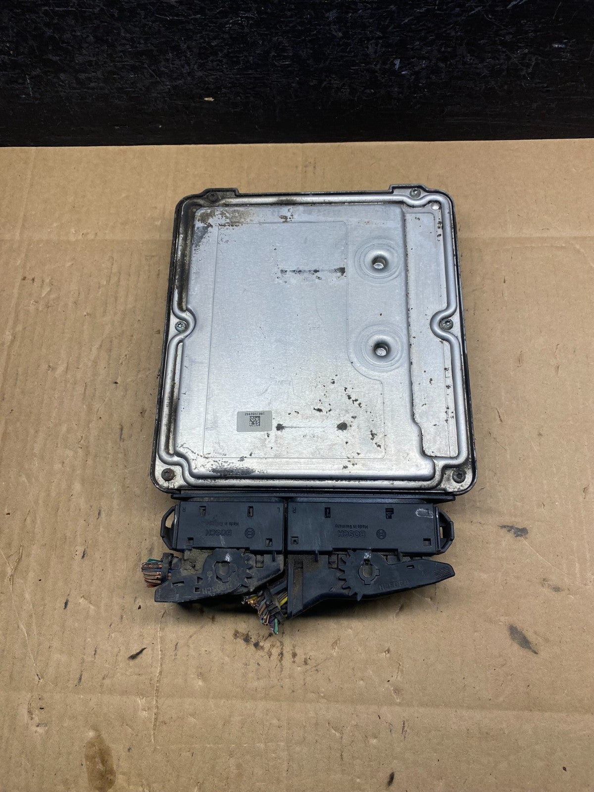 2010 2011 GMC Acadia Traverse Engine Control Module ECM ECU 12635019 AD5093 DG1