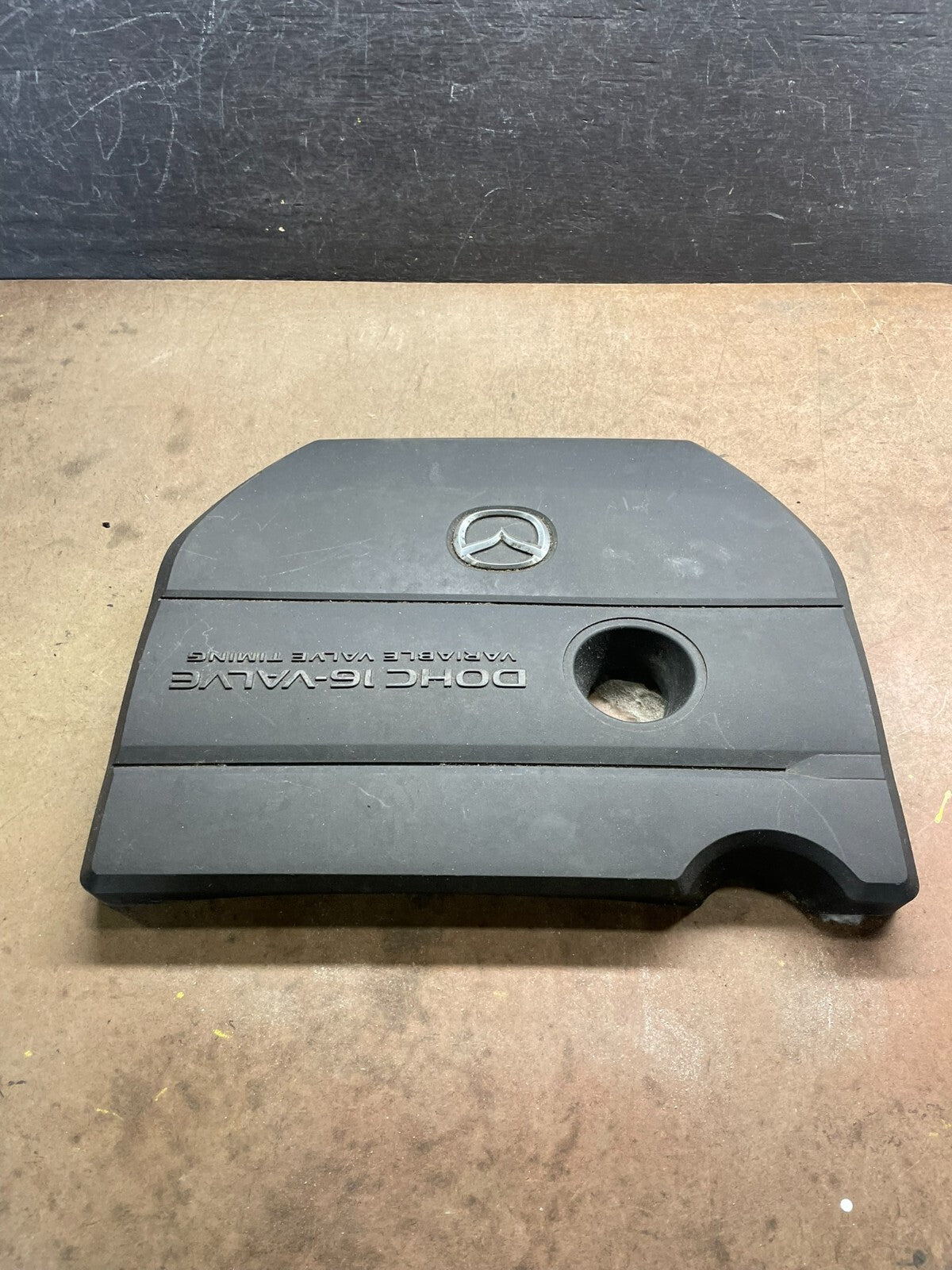 2004 to 2009 Mazda 3 DOHC 16 VALVE Engine Shield Top Cover M3075 PS1