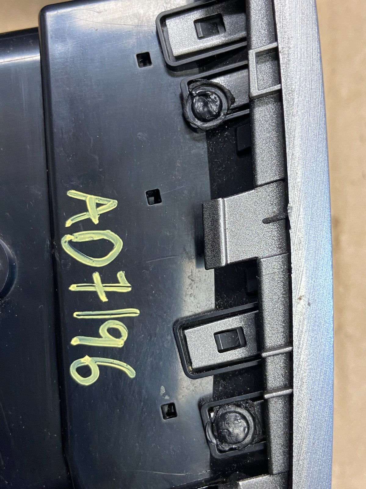 2011 to 2012 Toyota Avalon Center Console Dashboard Air Vent AD7196 DG6
