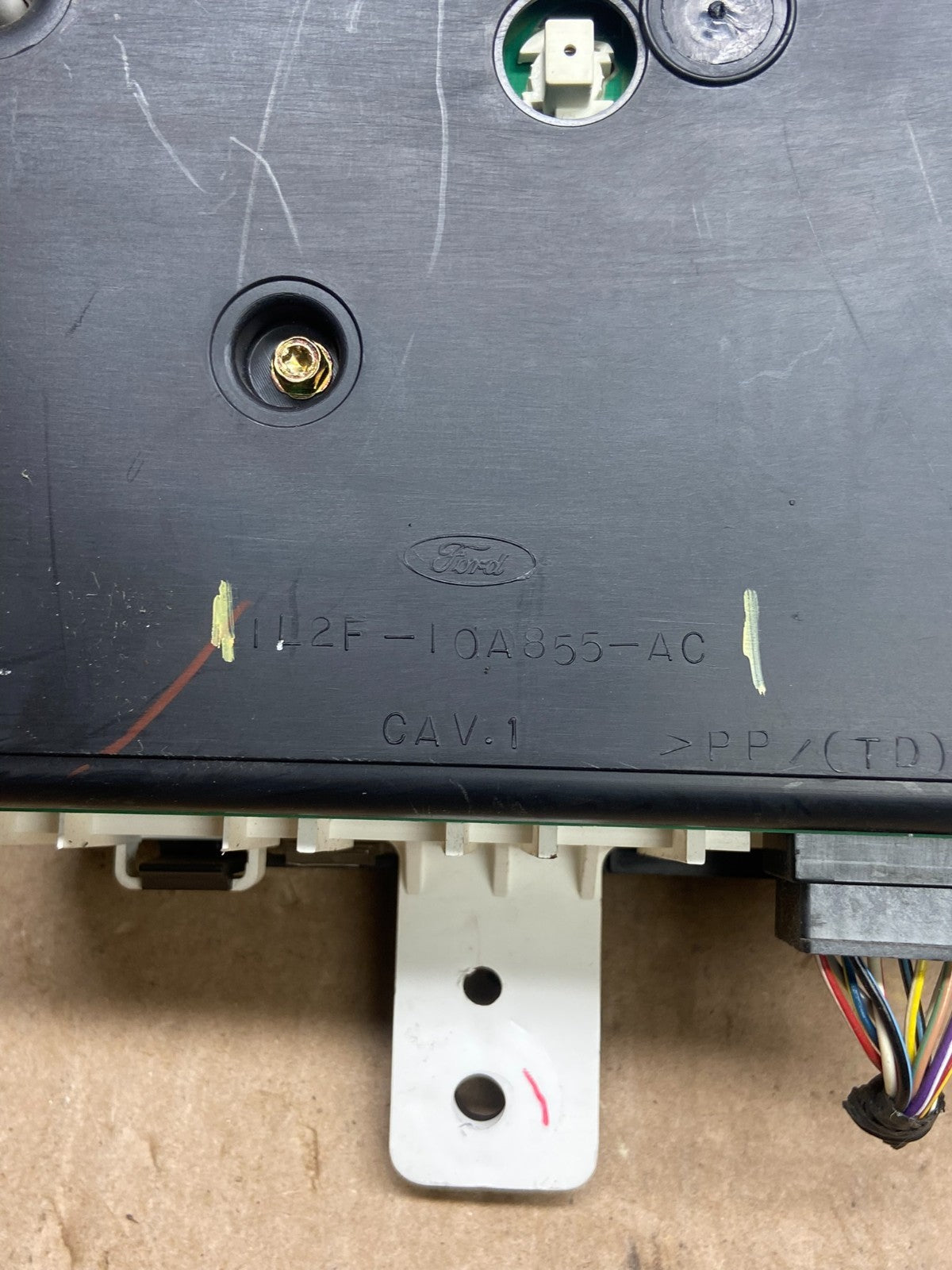 2002 Ford Explorer Speedometer Cluster Gauge OEM z1618 DG7