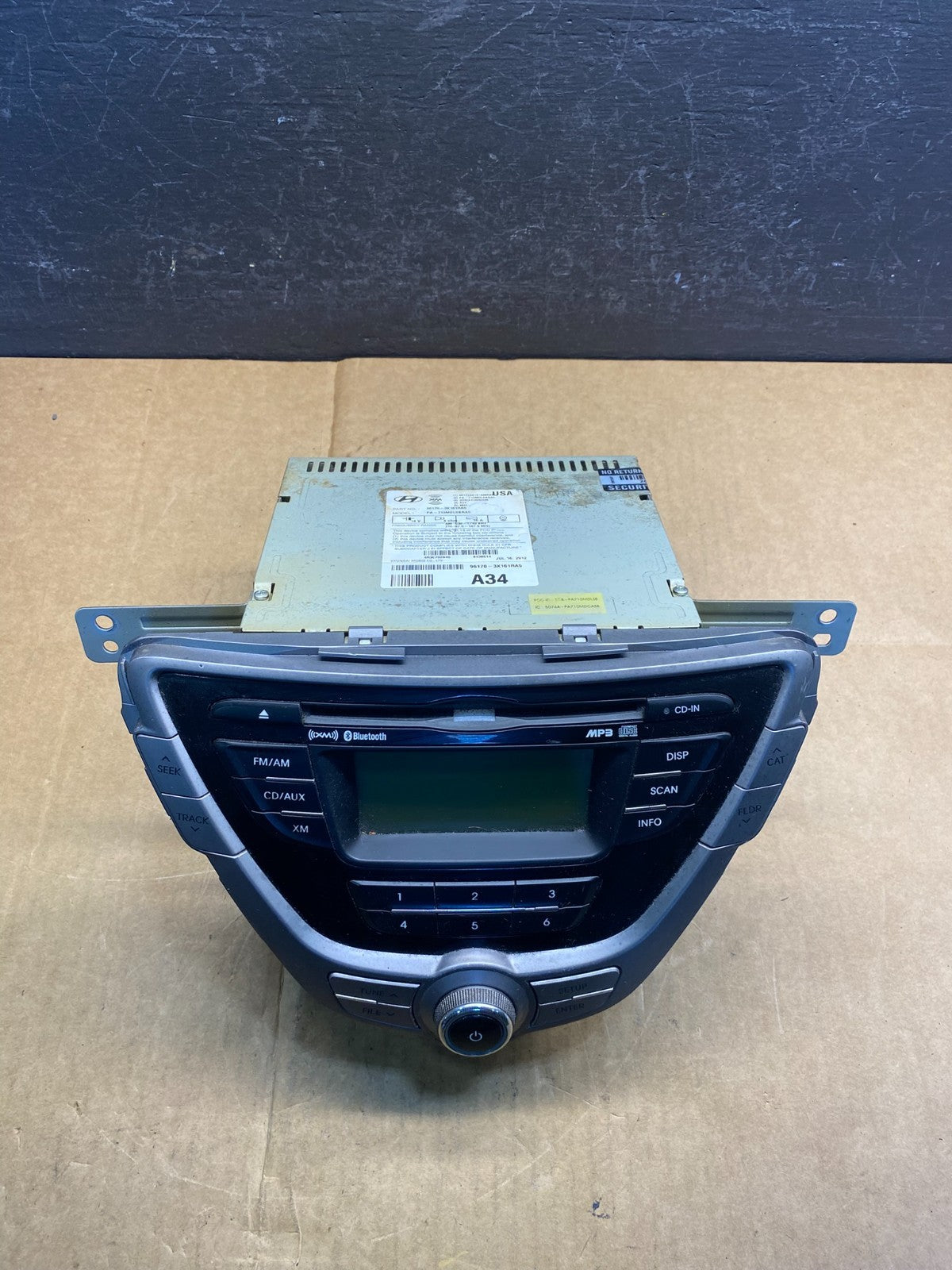 2011-2013 Hyundai Elantra Center Radio Climate Control Air Vent Bezel AD3591 DG3