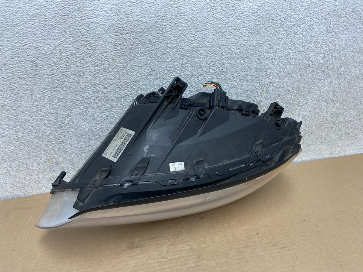2008 to 2013 Volvo XC70 V70 S80 Driver Side Left Halogen Headlight AH9367 DW5
