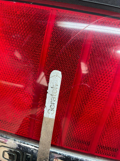 1989 1990 Mercury Cougar LS Rear Trunk Center Tailgate Tail Light Panel af33403