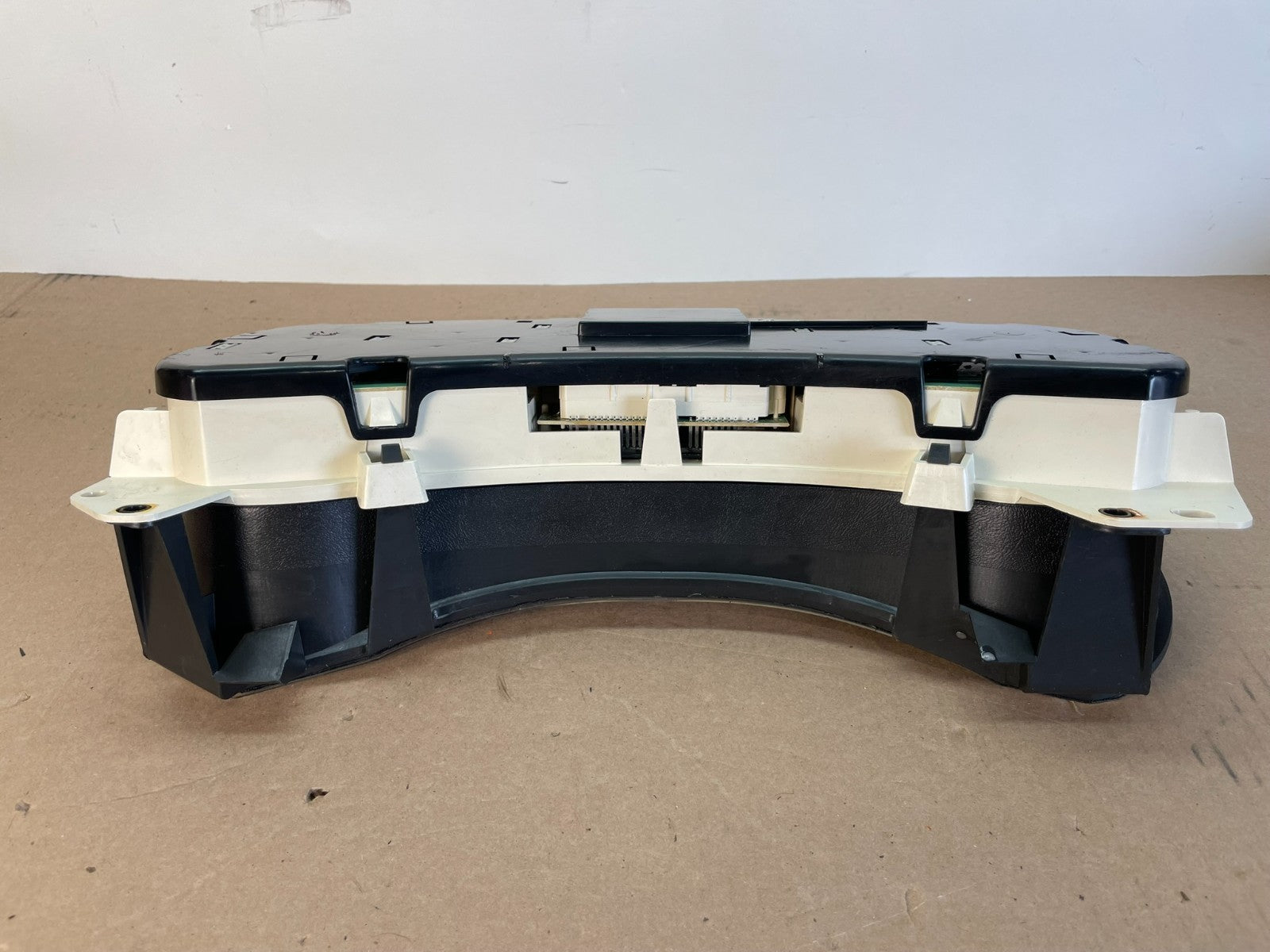2002 GMC Yukon Speedometer Cluster Gauge AG1043 DG4