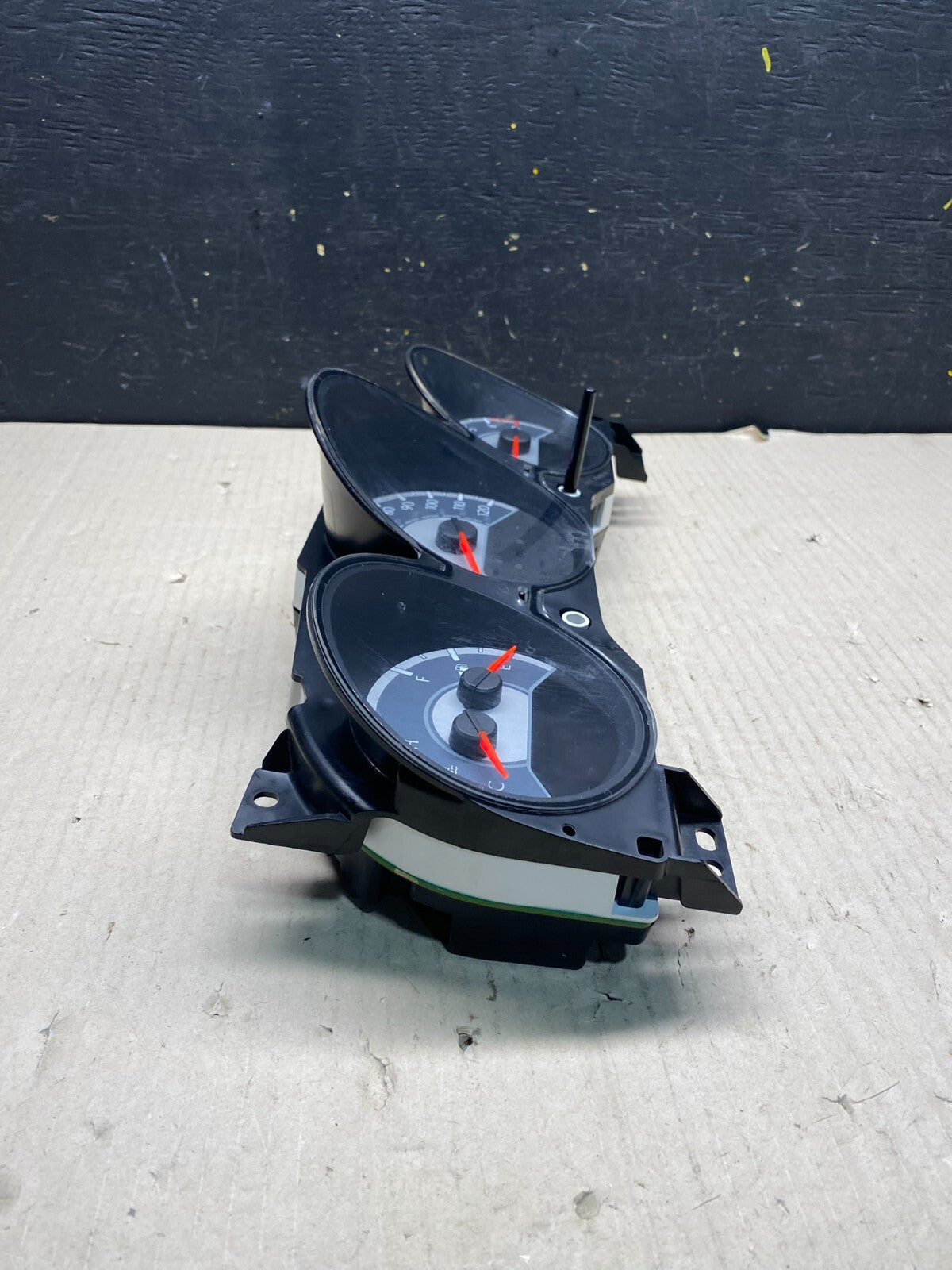 2011 to 2014 Chrysler 200 Speedometer Instrument Cluster Gauges O1715 DG2