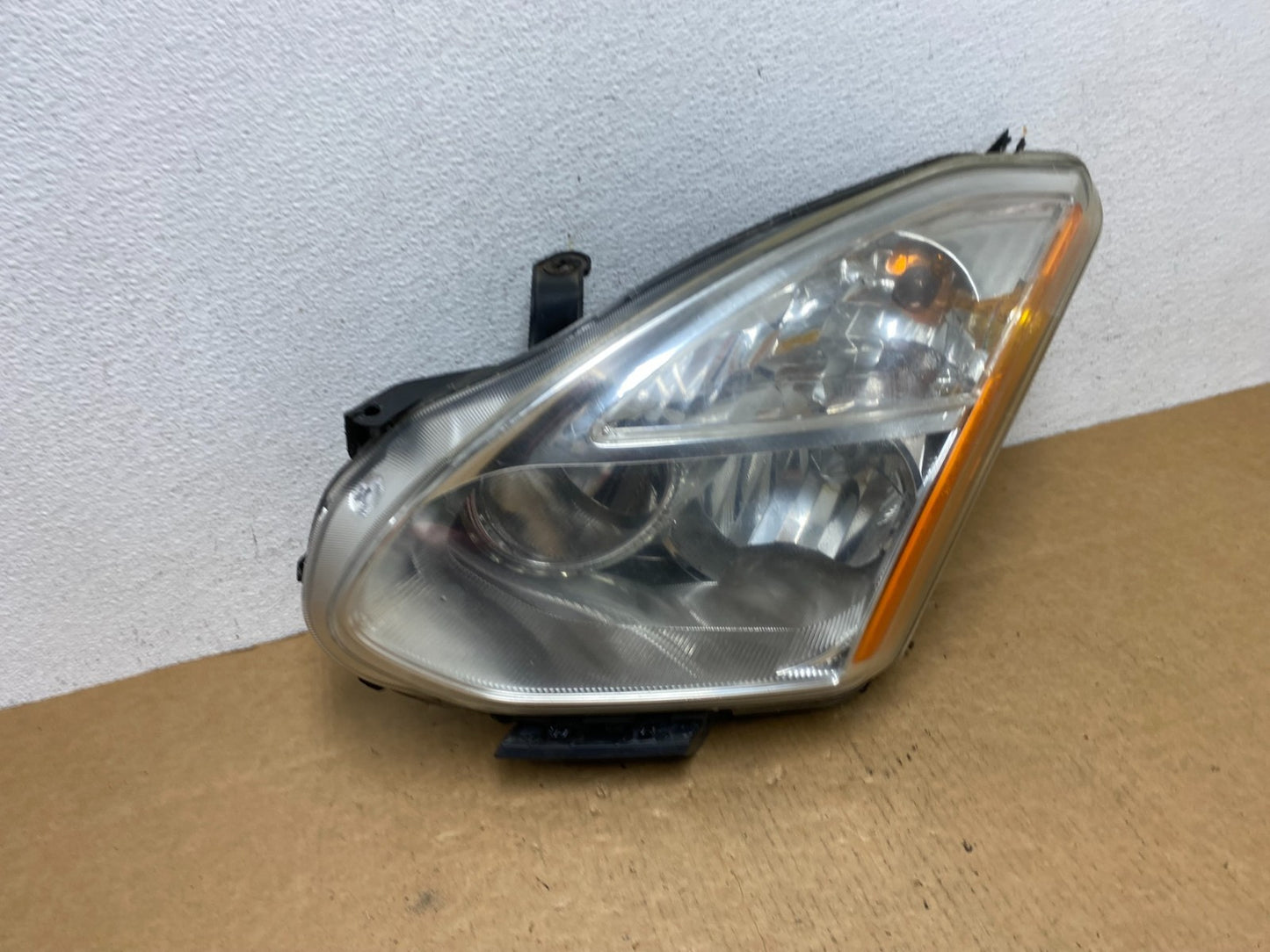 2008 to 2013 Nissan Rogue Left Driver LH Halogen Headlight AD4567 DW2