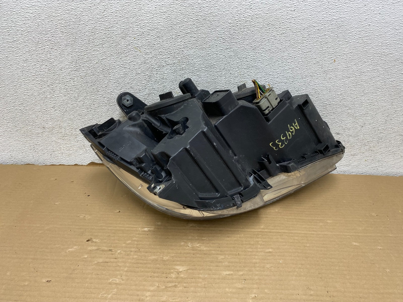 2008-2011 Mercedes C-Class C350 C300 Left Driver Halogen Headlight AG9333 DW7