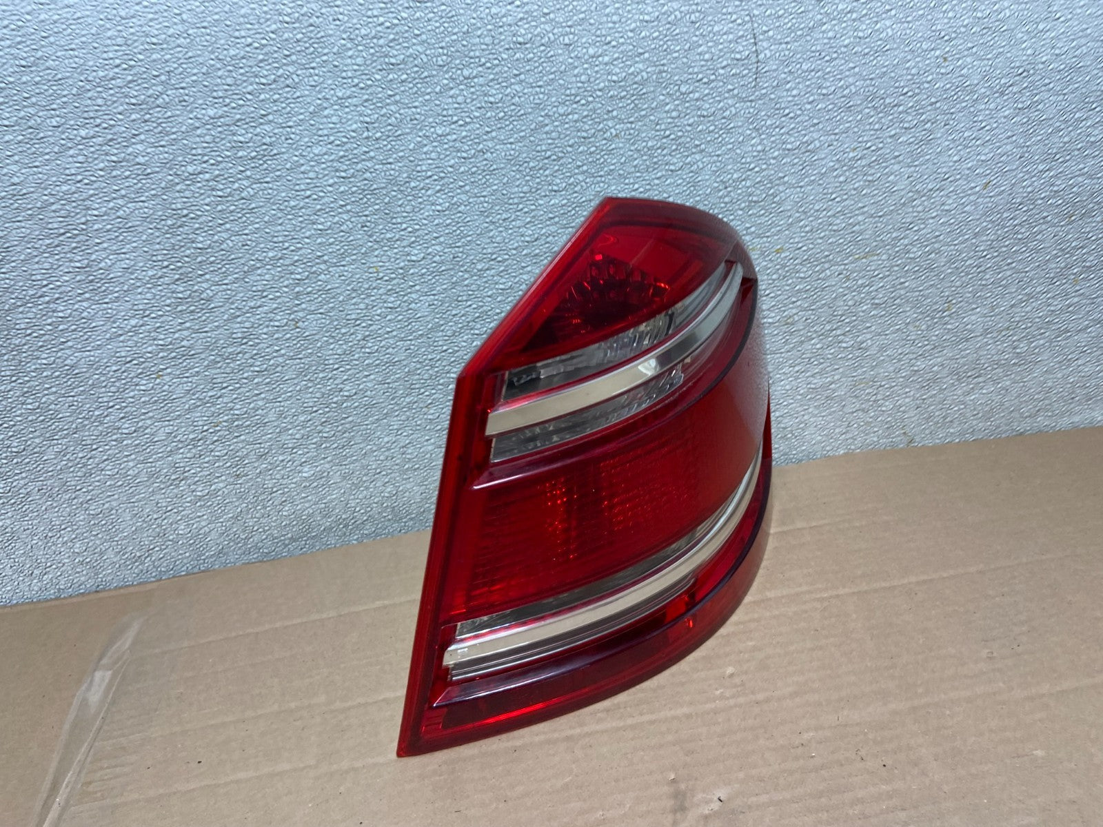 2007 to 2009 Mercedes GL-Class GL450 Right Passenger Tail Light OEM AA8645 LK2