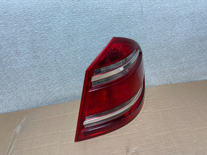 2007 to 2009 Mercedes GL-Class GL450 Right Passenger Tail Light OEM AA8645 LK2