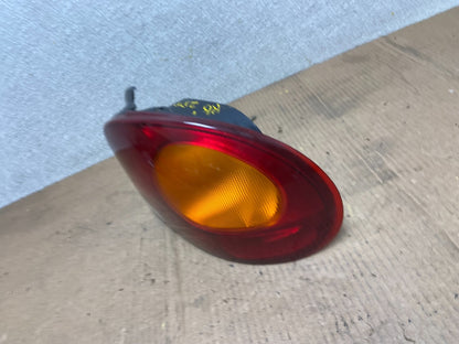 1996 to 1998 Hyundai Accent Right Passenger Side Tail Light 92402-22210 AA64071