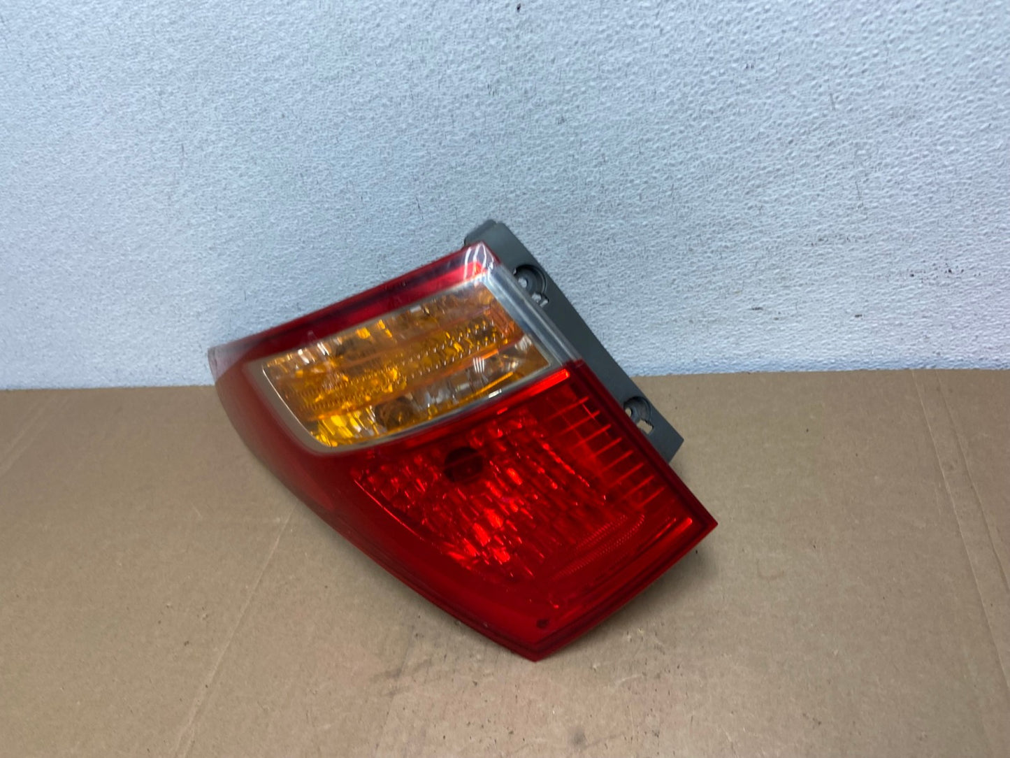 2007 to 2012 Hyundai Veracruz Tail Light Left Driver LH OEM AC5588 LK1