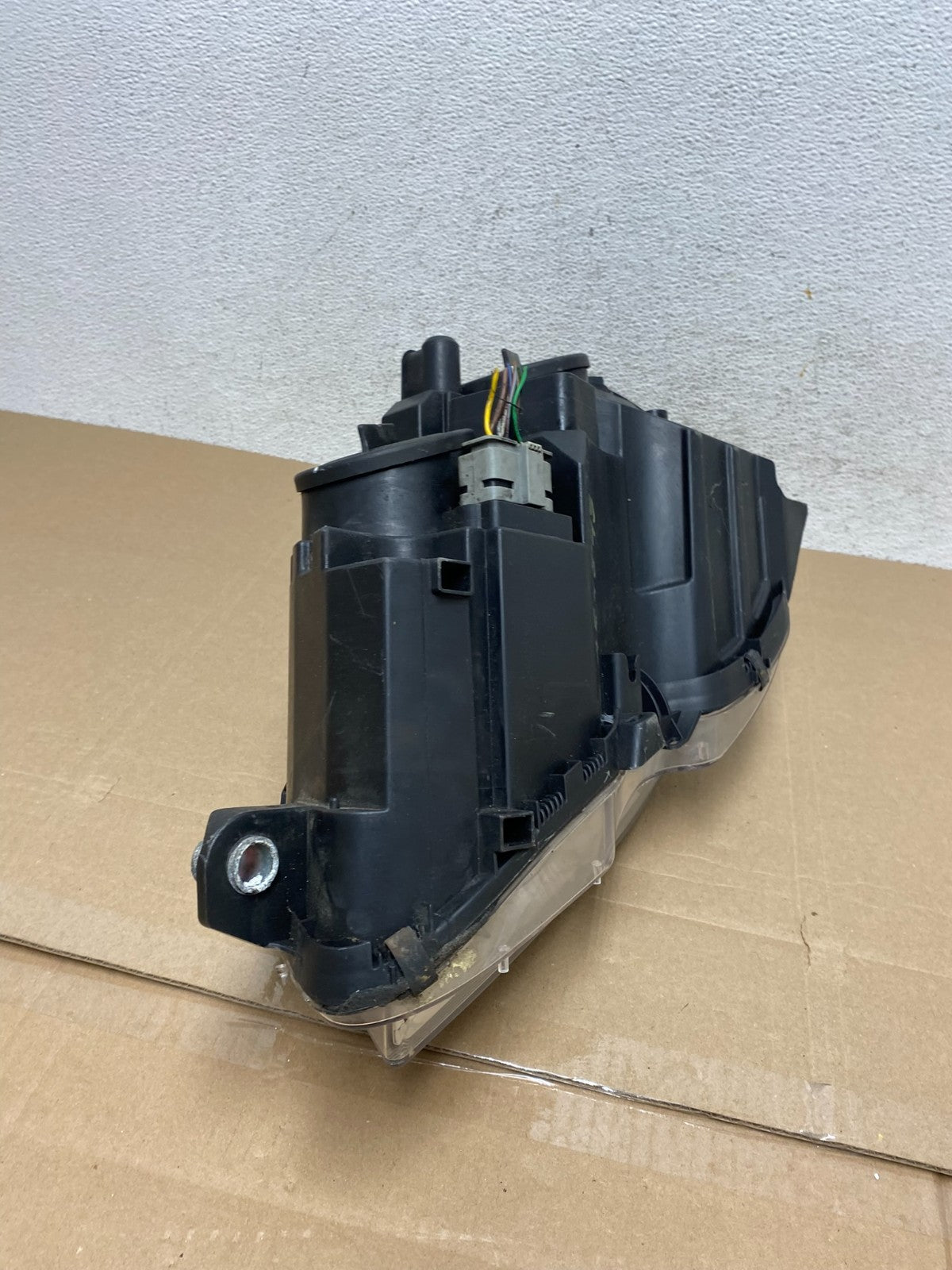 2008 to 2011 Mercedes Benz C-CLASS Right Passenger Side Headlight AE4845 DW7