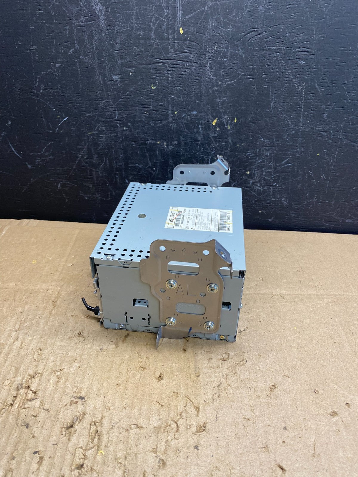 2007 2013 Mitsubishi Outlander AM/FM/CD/MP3 Radio Head Unit Receiver AC4616 DG1