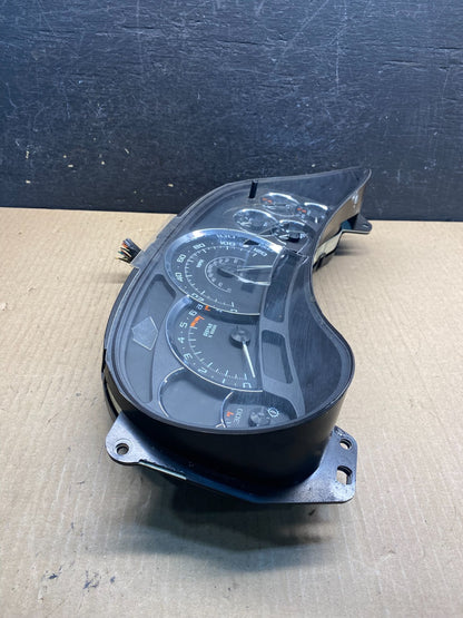2003 to 2006 Cadillac Escalade Instrument Speedometer Cluster Gauge AG3947 DW1