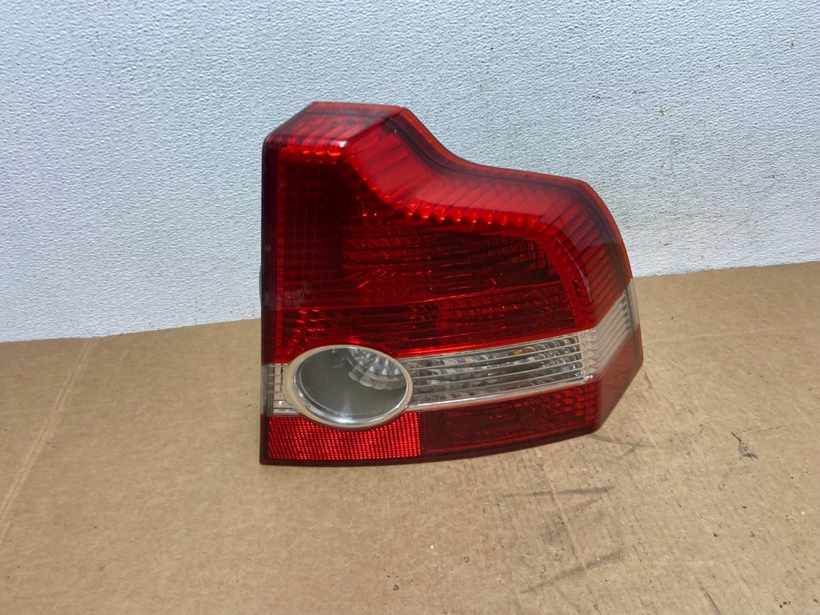 2004 to 2007 Volvo S40 Right Passenger RH Side Tail Light AD6217 LK0