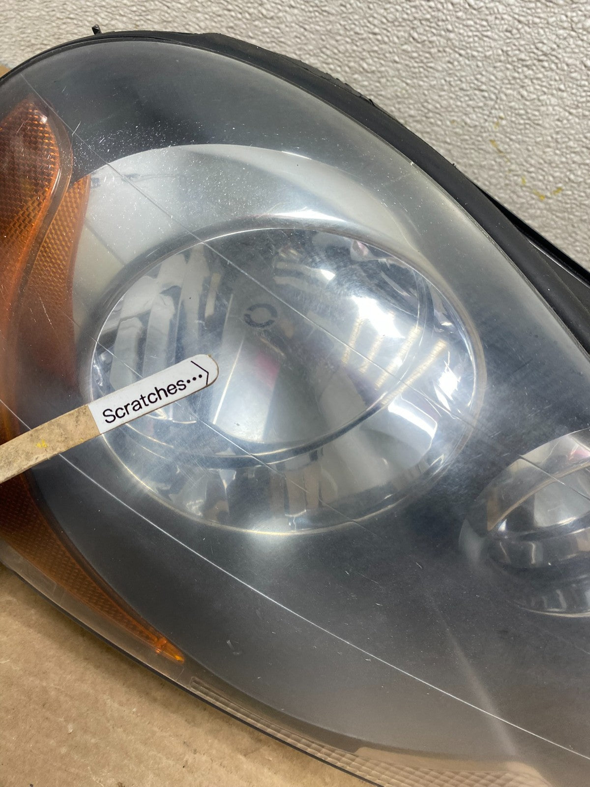 2003 to 2006 Volvo XC90 Right Passenger Rh Side Headlight Halogen Z1346 DW3