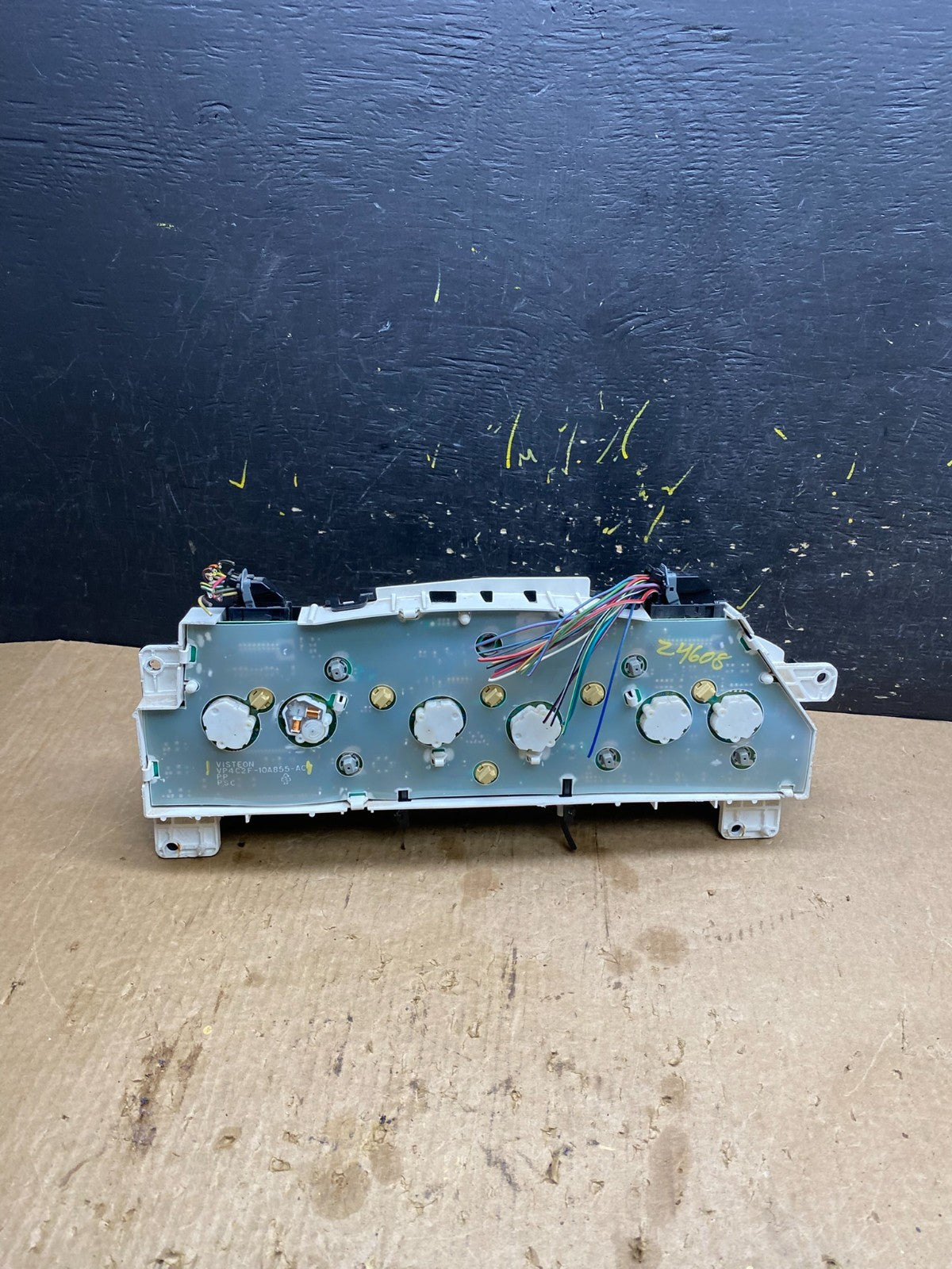 2006 Ford E350 Gauge Speedometer Cluster OEM z4608 DG3