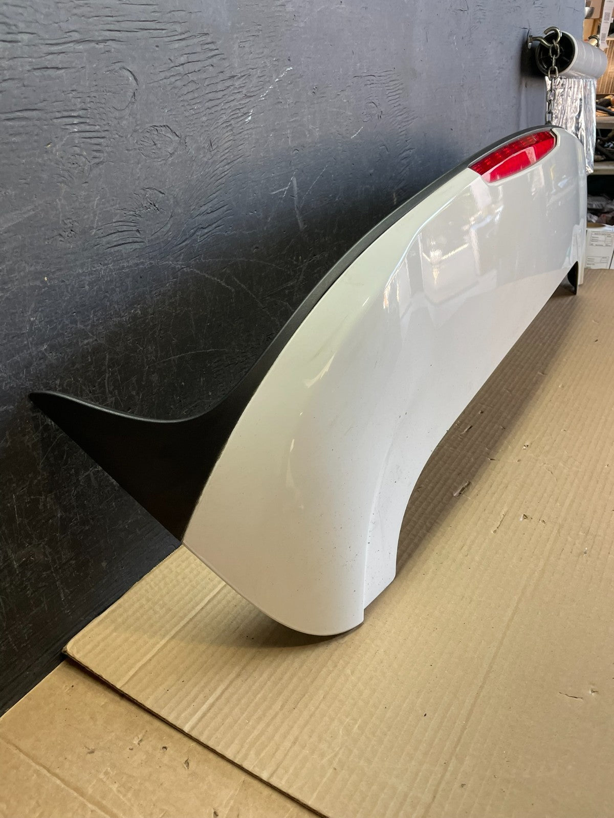 2014 to 2017 Jeep Cherokee Rear Spoiler Wing AE8669 DG2