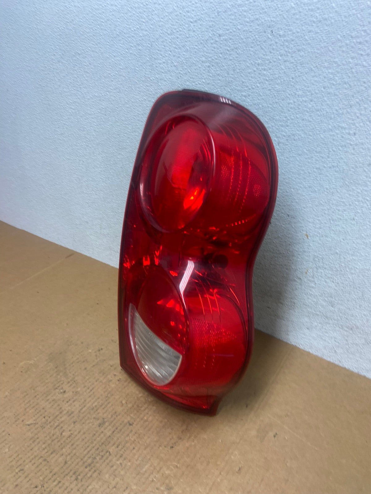 2004-2009 Dodge Durango Tail Light Right Passenger RH Side AE0545 LK1