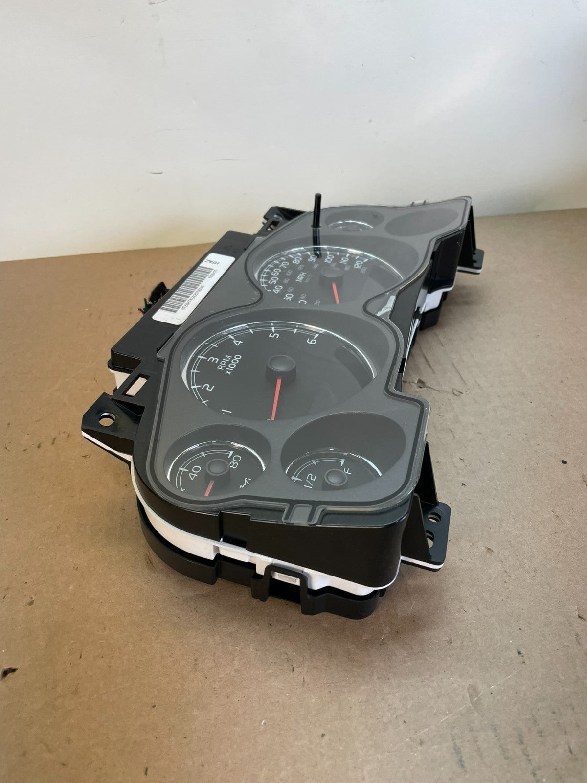 2007 to 2013 Chevrolet Silverado Suburban Cluster Gauge Speedometer AG2528 DG1