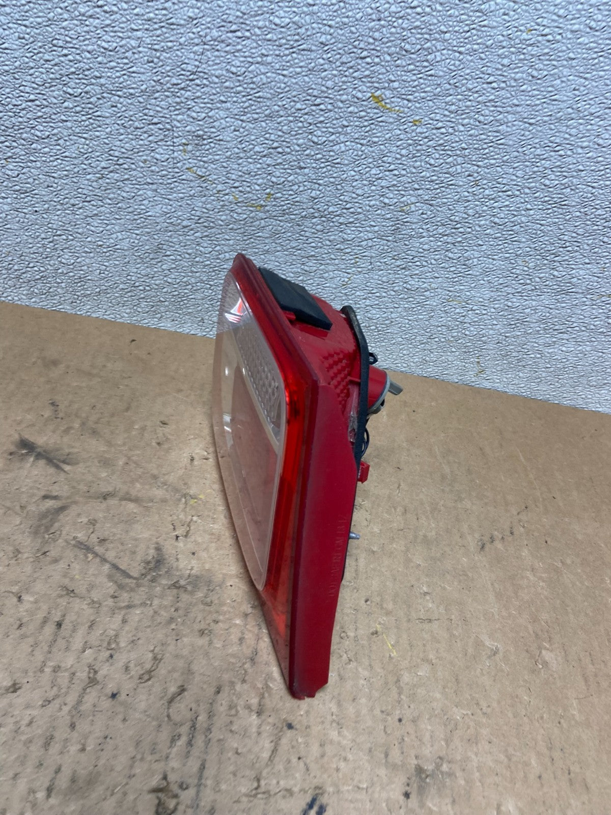 2013-2016 Chevrolet Malibu Left Driver LH Inner Tail Light Z8026 DW1