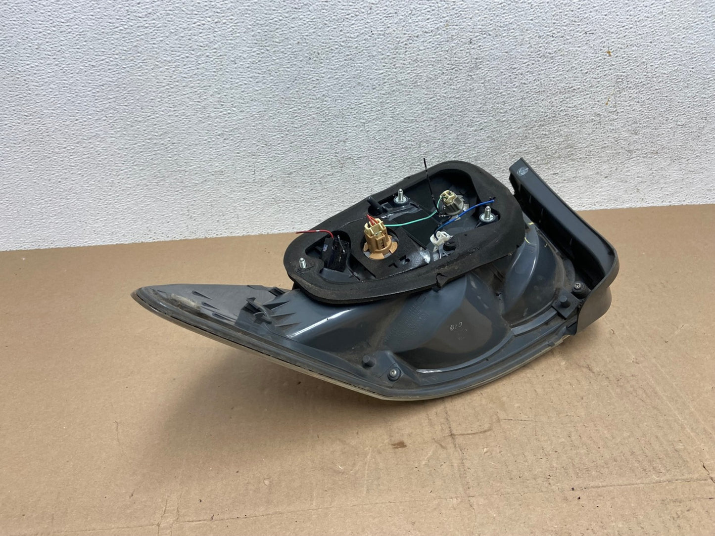 2007 2008 2009 Mazda CX-7 Left Driver Lh Side Tail Light AE6682 LK5