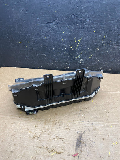2011 Ford F250 F350 Speedometer Cluster Gauge OEM w9693 DG4