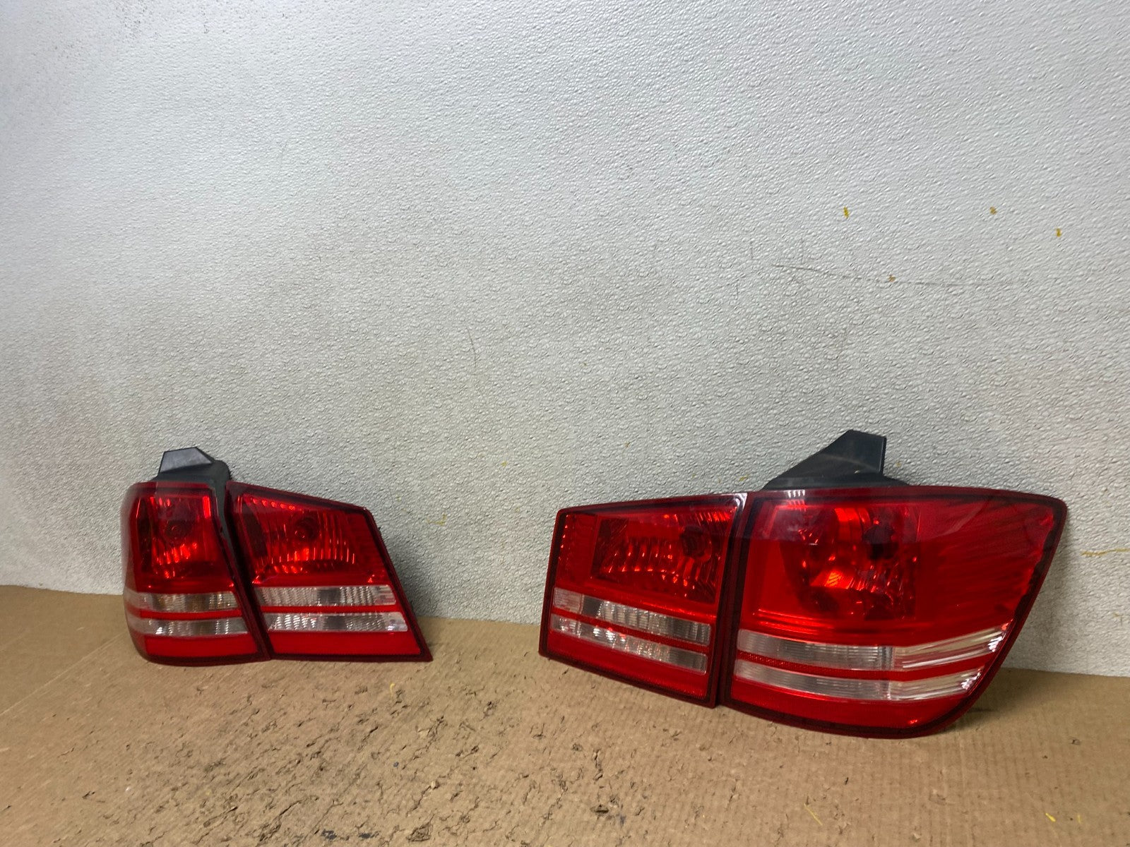 2009 2010 2011 Dodge Journey Left+Right Tail Lights Oem W8247 DW1