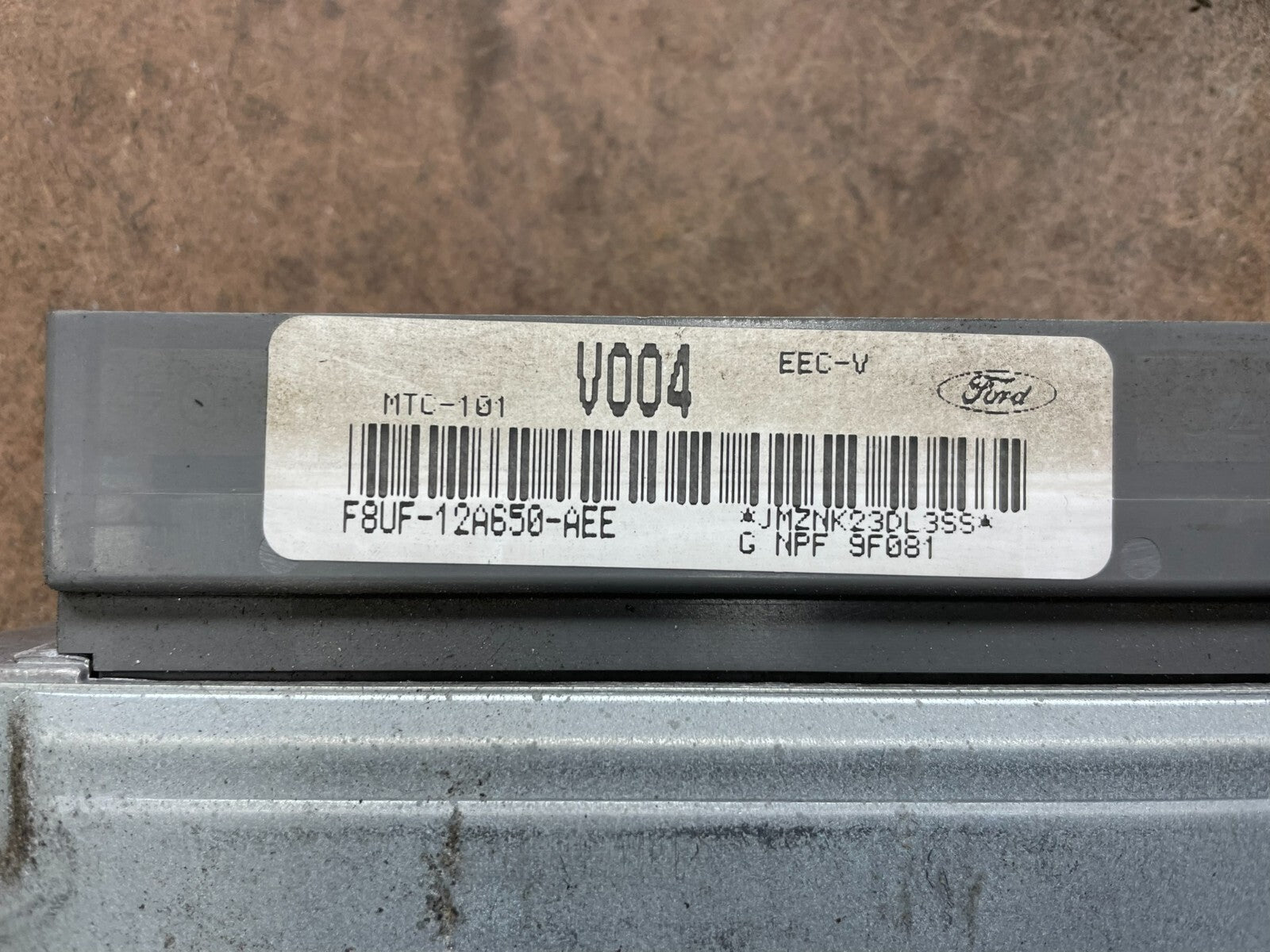 1999 Ford 6.8L Van Engine Control ECU Computer Module L0954 DG2