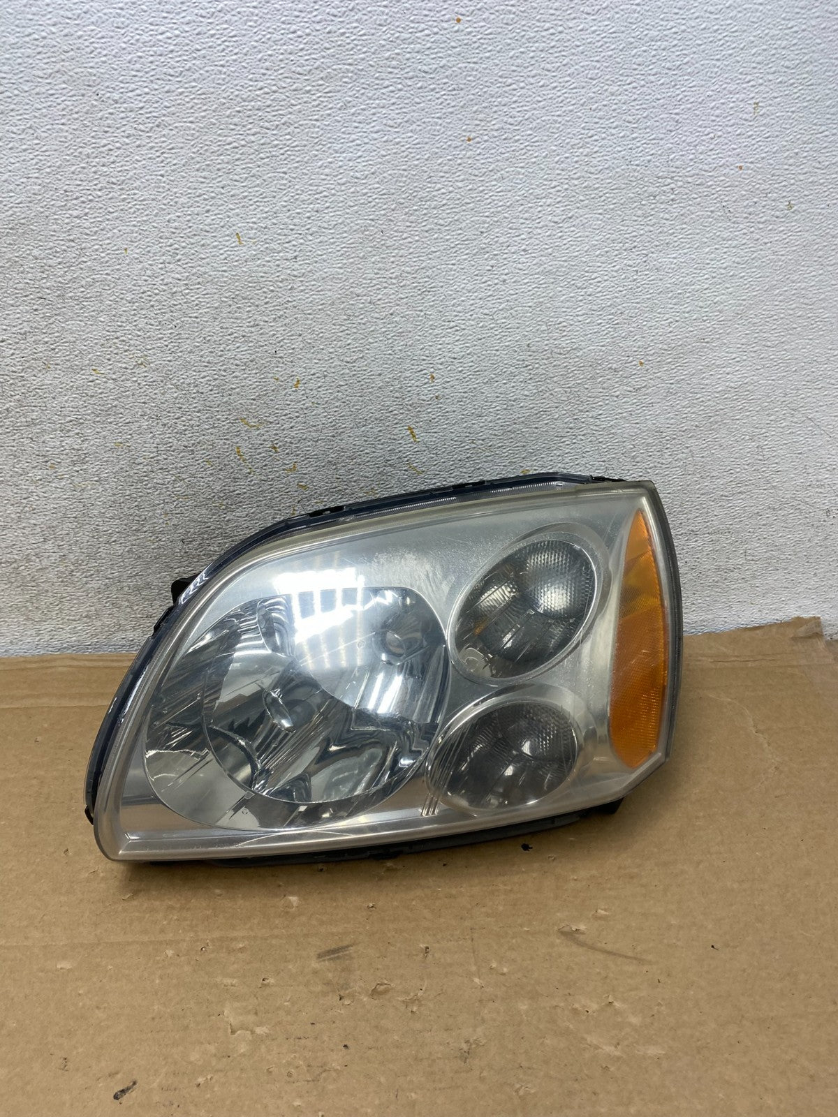 2004 to 2009 Mitsubishi Galant Left Driver LH Headlight Halogen AH8262 DW0