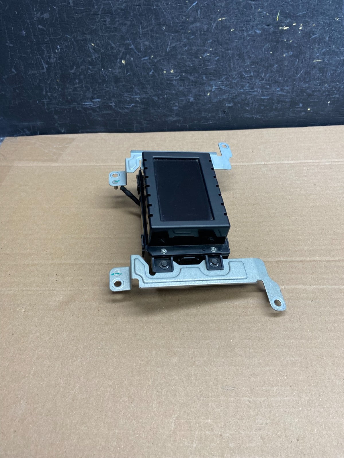 2013 to 2016 Ford Taurus 4.2" Radio Navigation Screen Module AG0466 DG1