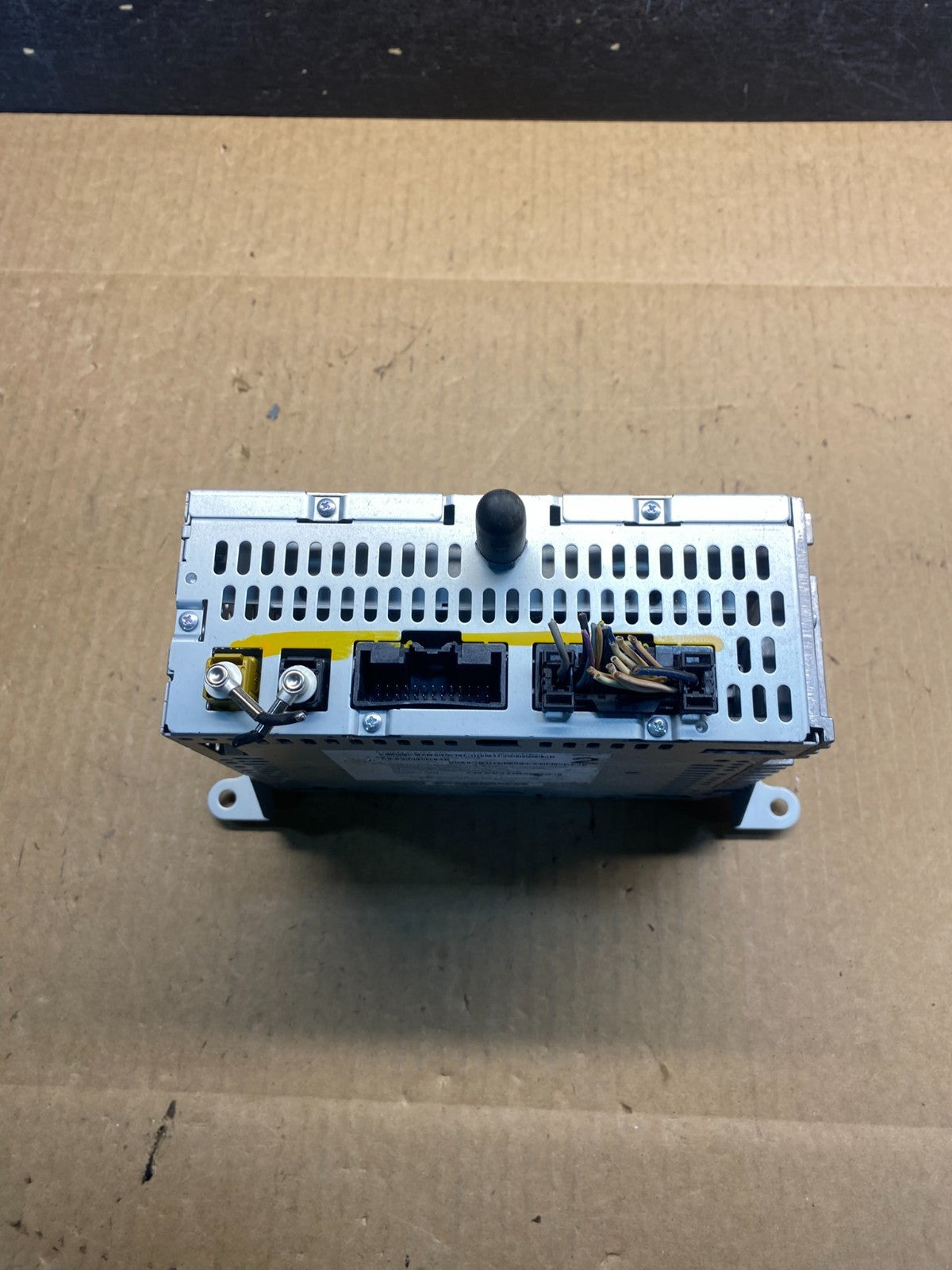 2012 to 2014 Ford Edge AM/FM Radio Reciever ag7311 DG5