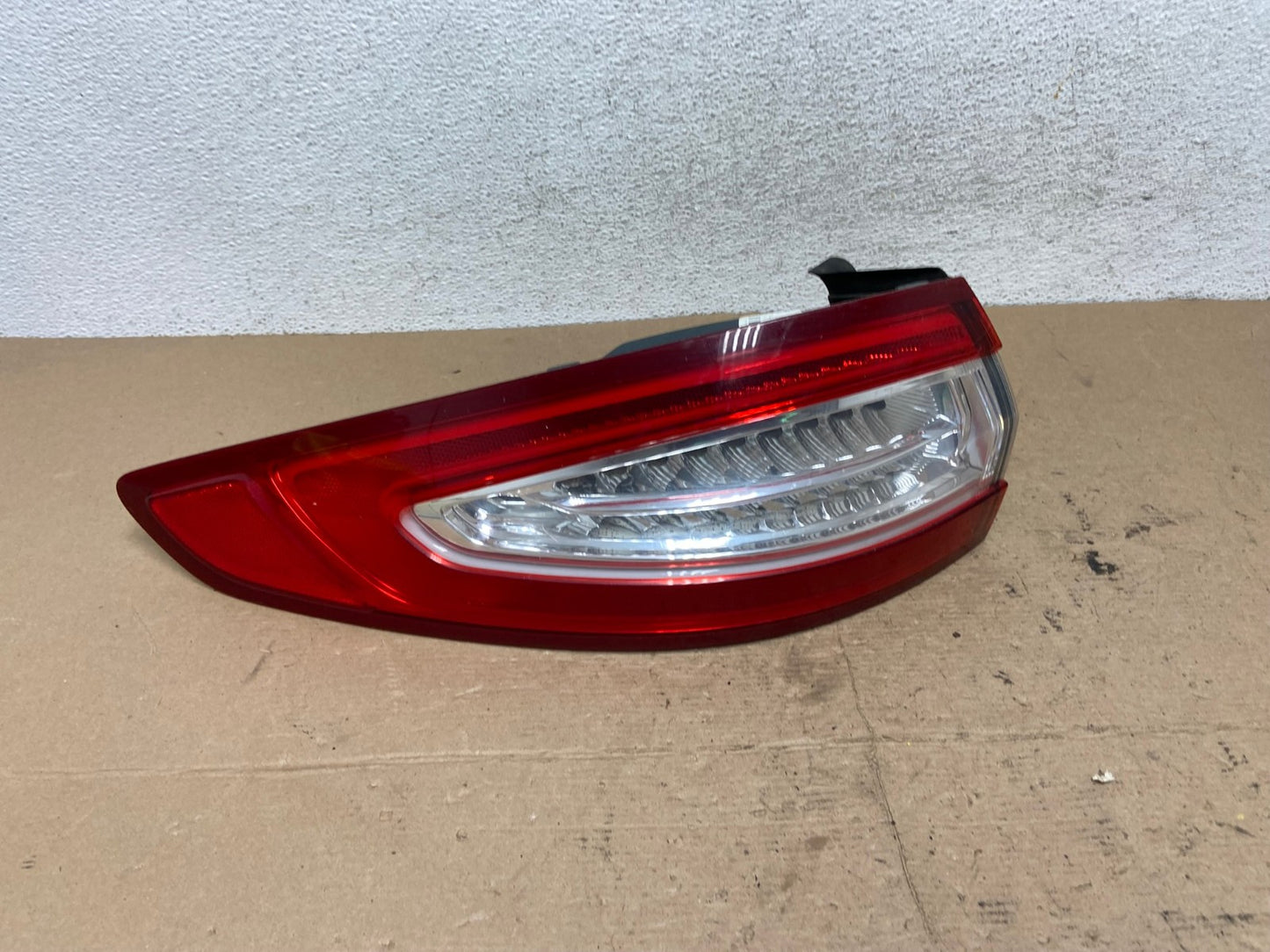 2013 to 2016 Ford Fusion Left Driver LH Side Tail Light AF5000 LK0