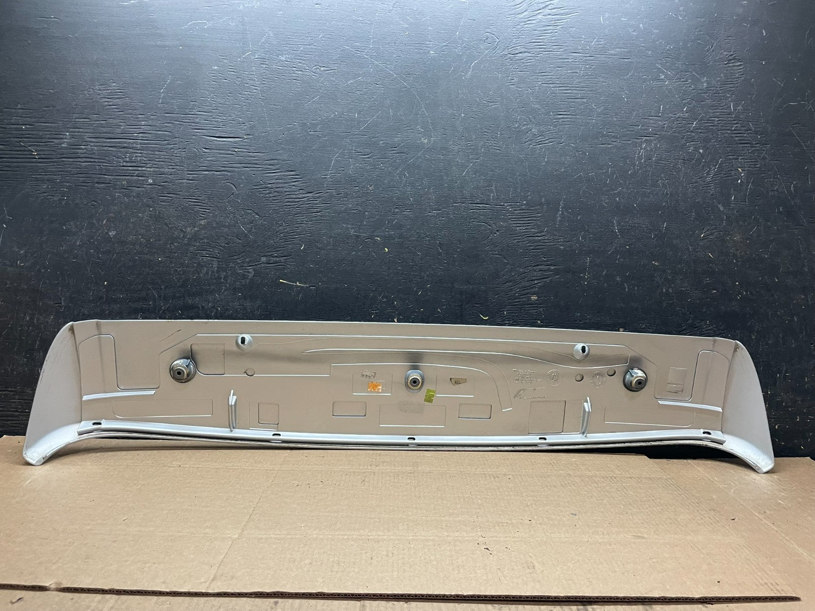 2003 to 2006 Porsche Cayenne Rear Spoiler Third Brake Light Wing OEM y9322 DG6