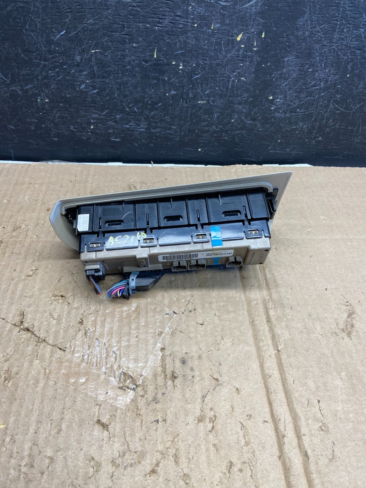 2003-2006 Chevrolet Silverado Driver Side Master Window Switch AE2060 DG3