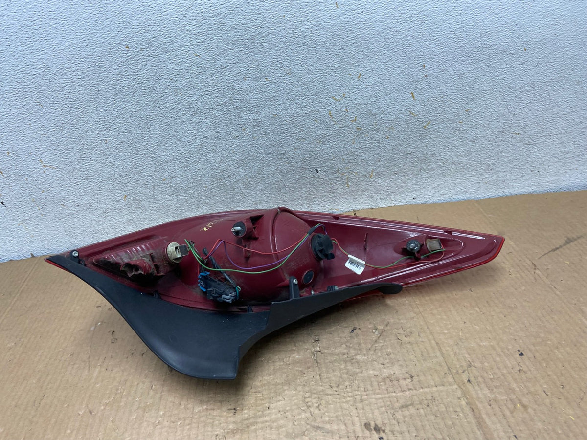 2006 - 2009 Pontiac G6 Coupe Right Passenger RH Side Tail Light AI8312 LK7