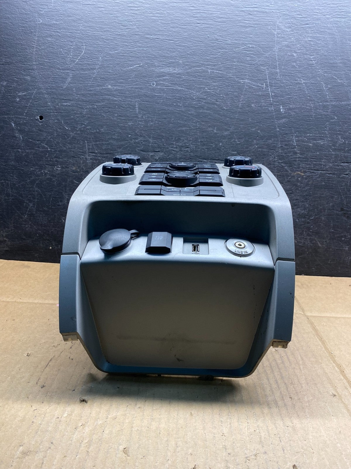 2009 to 2012 Ford Escape Ac Heater Climate Radio CD Player Control ai9944 DG1