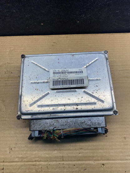 2004 GMC Envoy Silverado Engine Computer ECU ECM Module AE6229 DW0