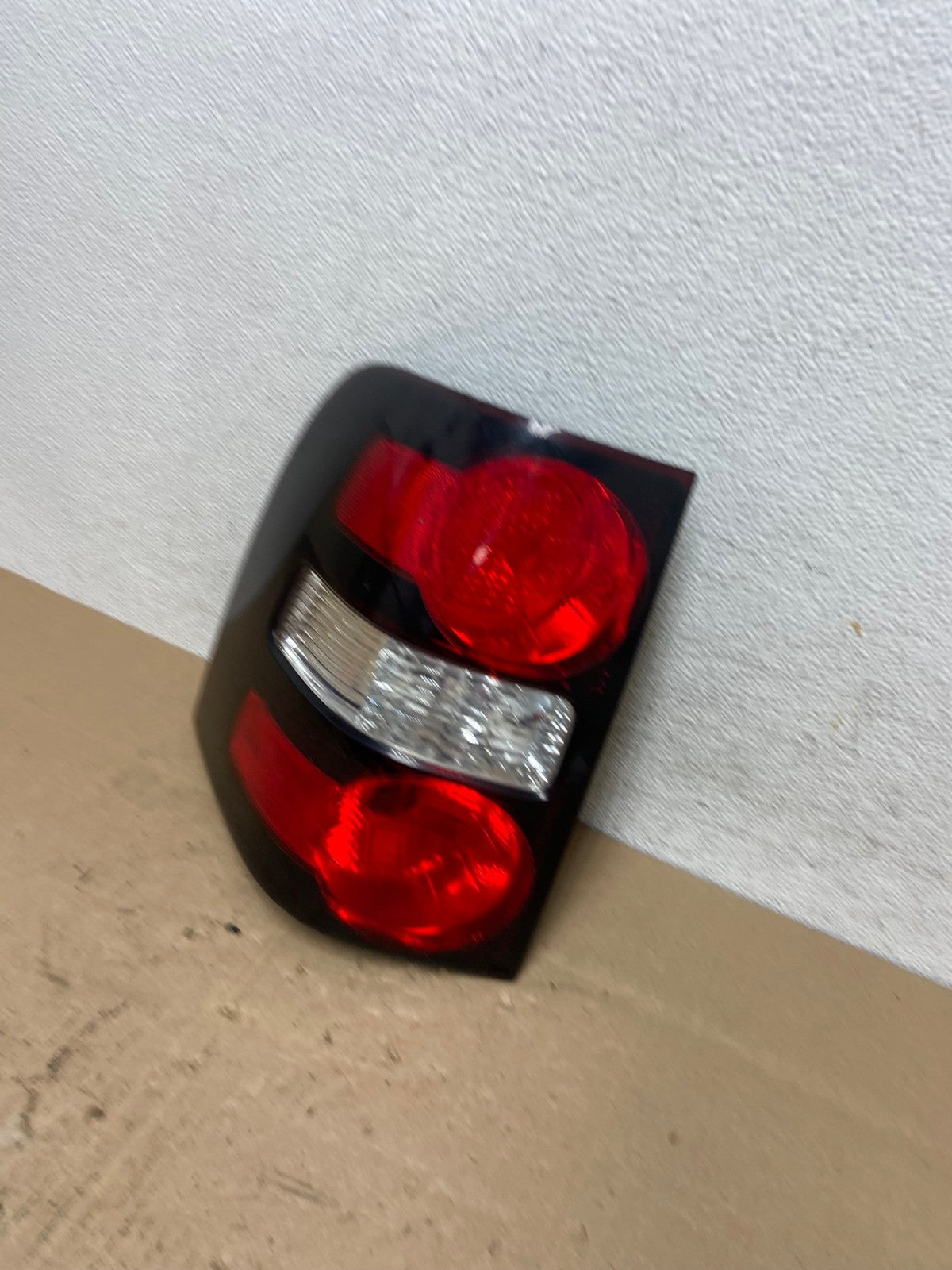 2006 to 2010 Ford Explorer Left Driver Lh Side Tail light AE6514 LK1