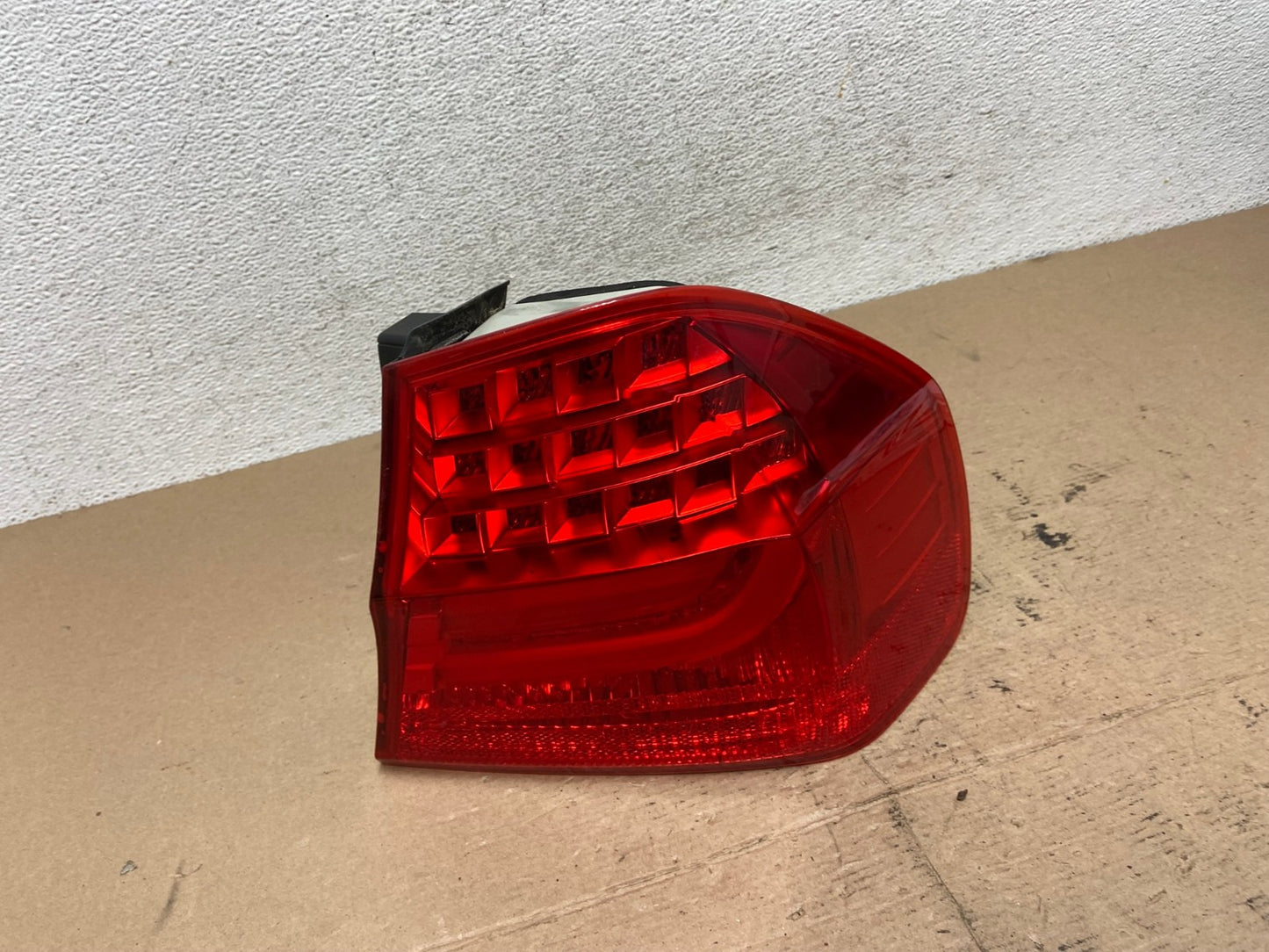 2009 2010 BMW 328i 3 Series Right Passenger RH Side Tail Light AF4824 LK0