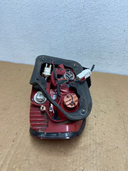2002 to 2005 Hyundai Sonata Left Driver Lh Side Tail Light AD1305 LK7