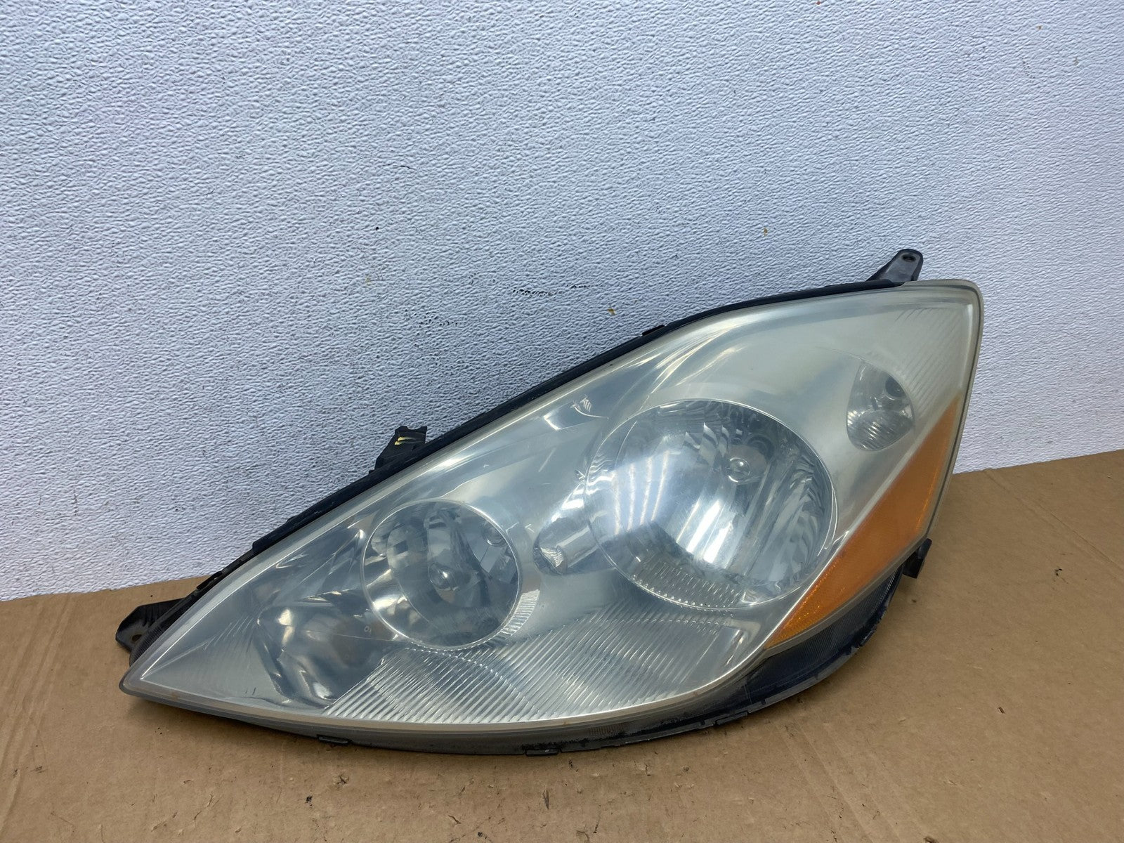 2006 to 2010 Toyota Sienna Left Driver Lh Side Headlight Halogen AD2802 DW0