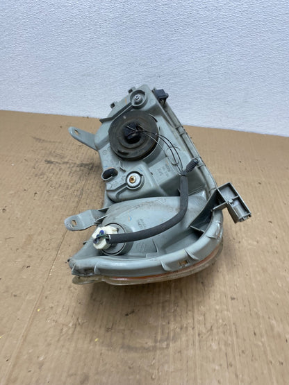 2000 2001 2002 Toyota Echo Left Driver LH Side Headlight AB8446 DG8