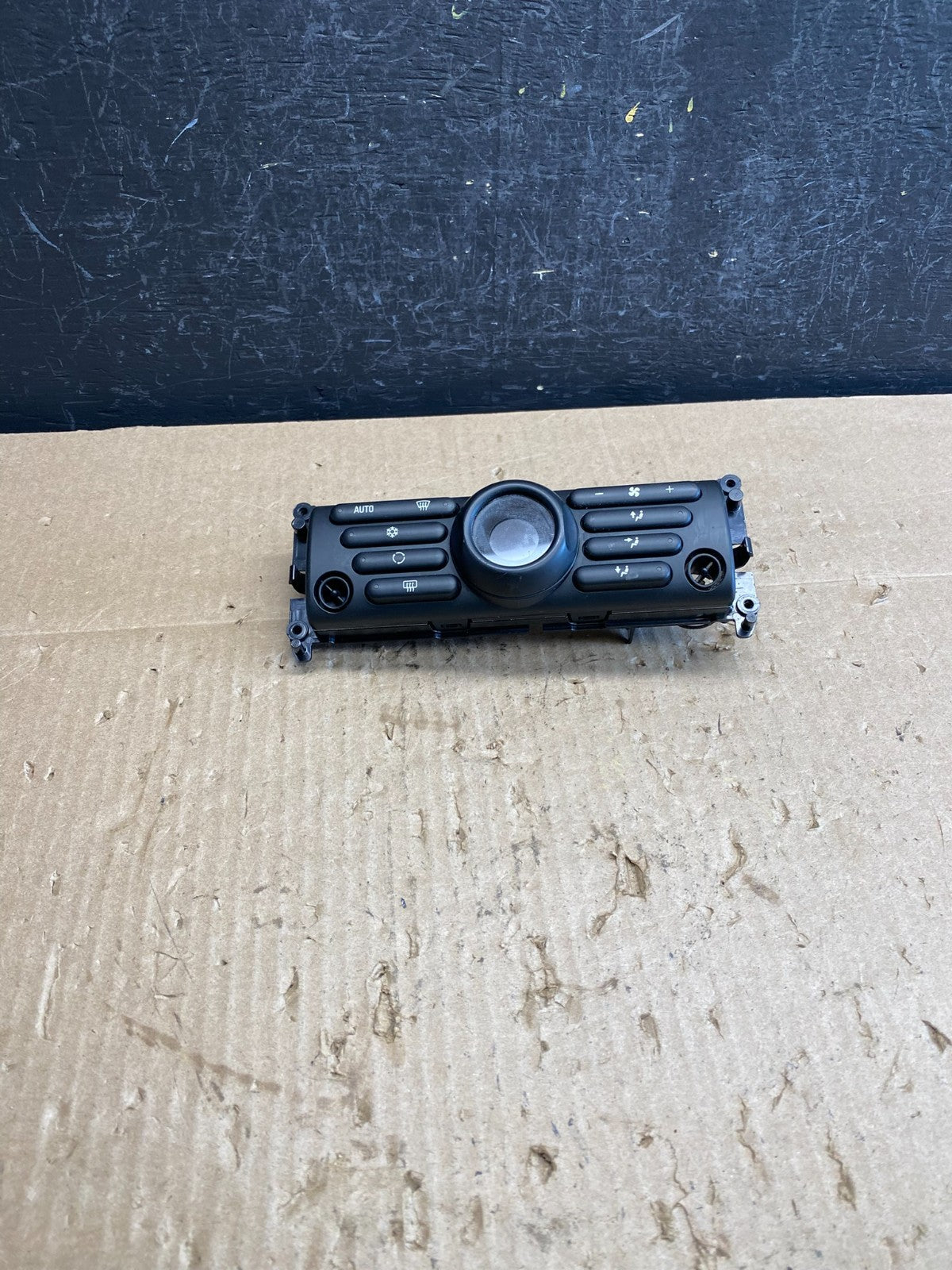 2004 to 2008 Mini Cooper S R50 AC Heater Climate Control AC9167 DG0