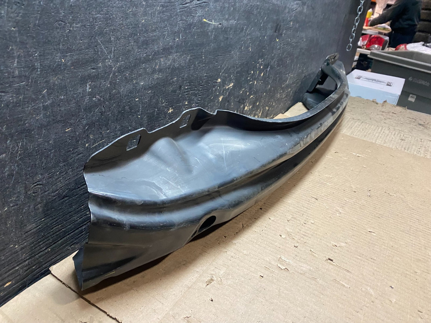 2017 - 2020 Jaguar F-Pace Rear Bumper Beam Reinforcement OEM w5768 DG2